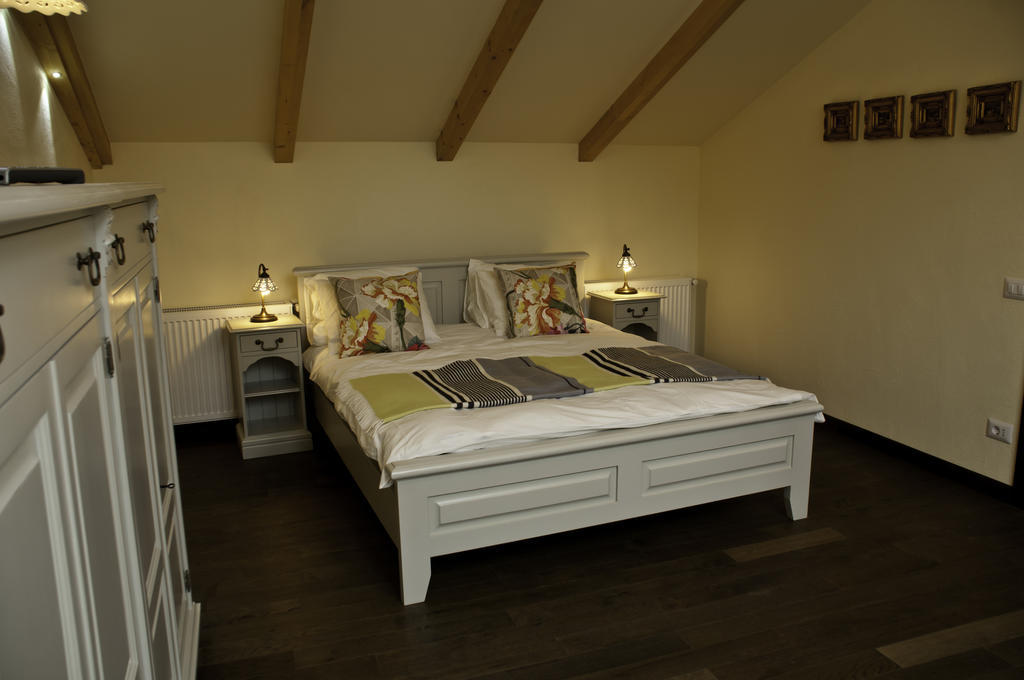 Arina Apartments Brașov Zimmer foto